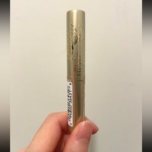 Brand New Stila Huge Extreme Lash Volumizing Mascara 3ml